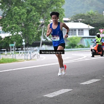 Runner Photo 8307894