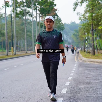 Runner Photo 8307903