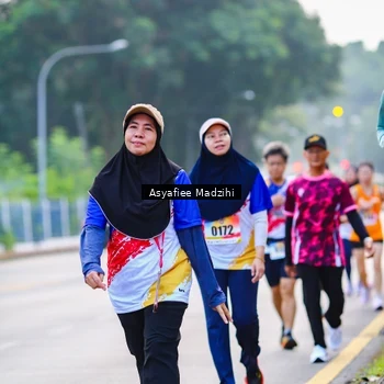 Runner Photo 8307908