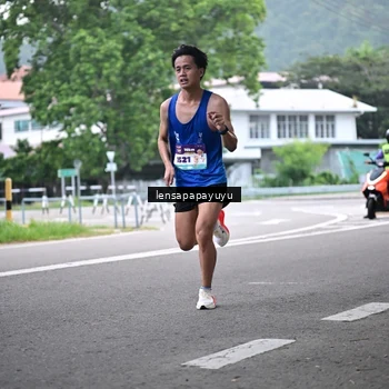 Runner Photo 8307918