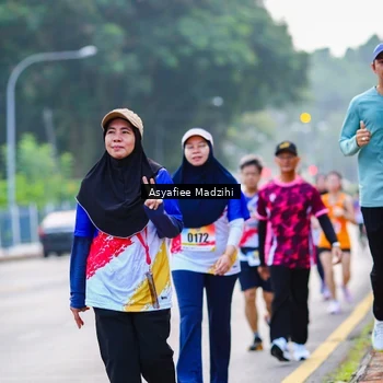 Runner Photo 8307928