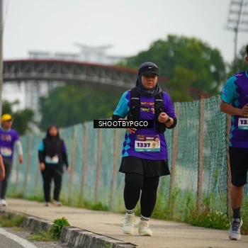 Runner Photo 8307930