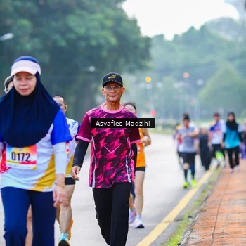 Runner Photo 8307931