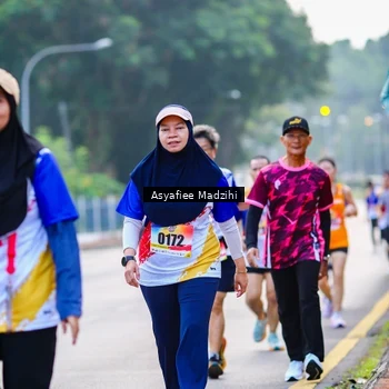 Runner Photo 8307937