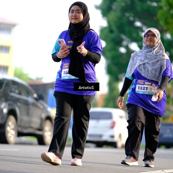 Runner Photo 8307990