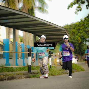 Runner Photo 8307996