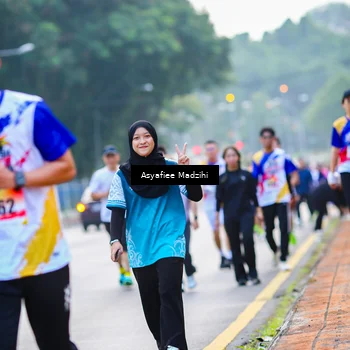 Runner Photo 8308004