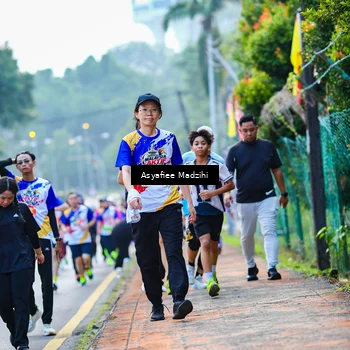 Runner Photo 8308007