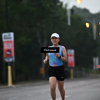 Runner Photo 8308010