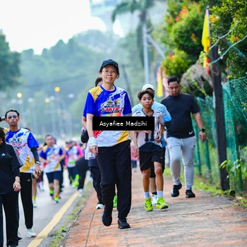 Runner Photo 8308011