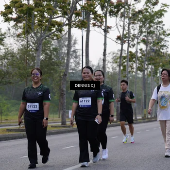 Runner Photo 8308018