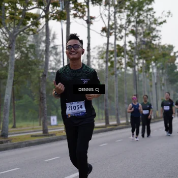 Runner Photo 8308021