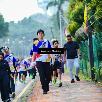 Runner Photo 8308040