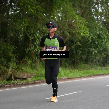 Runner Photo 8308076