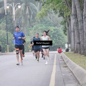 Runner Photo 8308080
