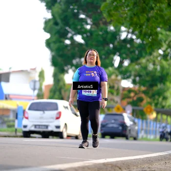 Runner Photo 8308119