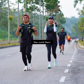 Runner Photo 8308175