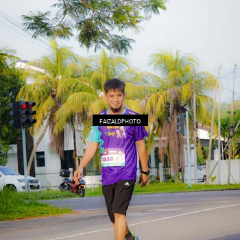 Runner Photo 8308191