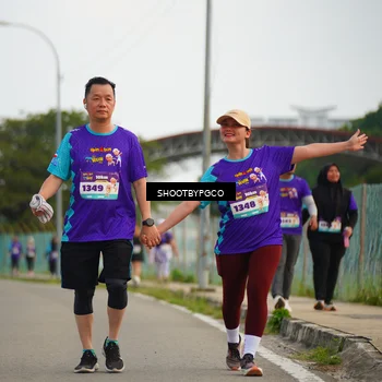 Runner Photo 8308197