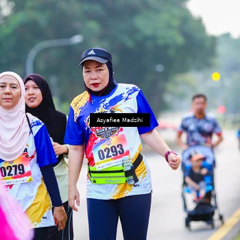 Runner Photo 8308204