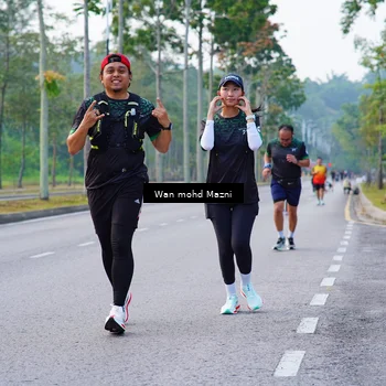 Runner Photo 8308206