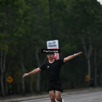 Runner Photo 8308331