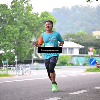 Runner Photo 8308338