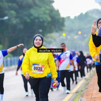 Runner Photo 8308346