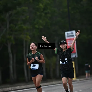 Runner Photo 8308370
