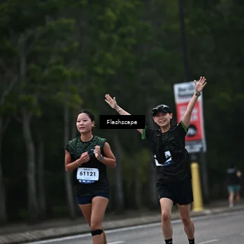 Runner Photo 8308384