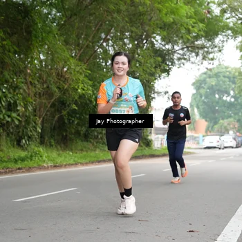 Runner Photo 8308391