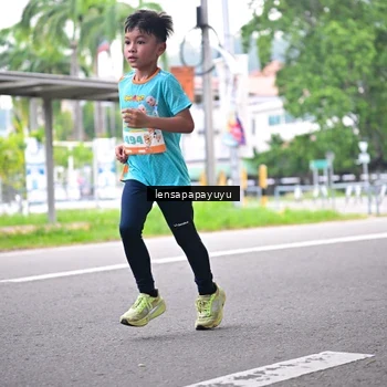 Runner Photo 8308413