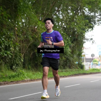 Runner Photo 8308421