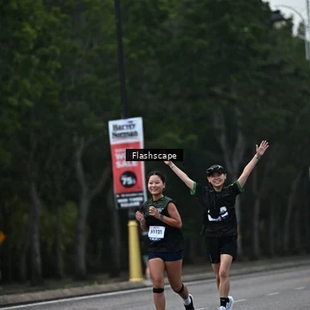 Runner Photo 8308425