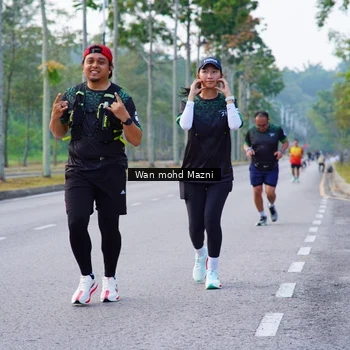 Runner Photo 8308430