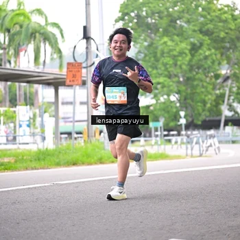 Runner Photo 8308485