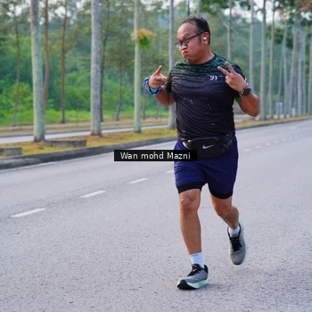 Runner Photo 8308498
