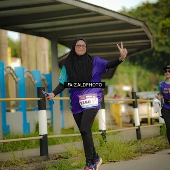 Runner Photo 8308701