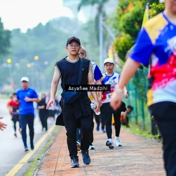 Runner Photo 8308705