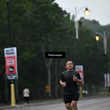 Runner Photo 8308790