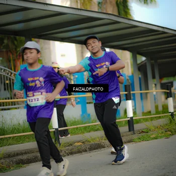 Runner Photo 8308813