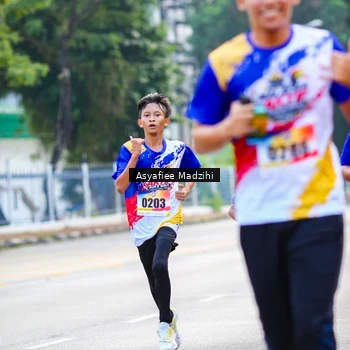 Runner Photo 8308860