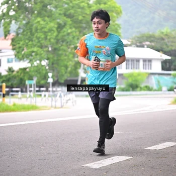 Runner Photo 8308876
