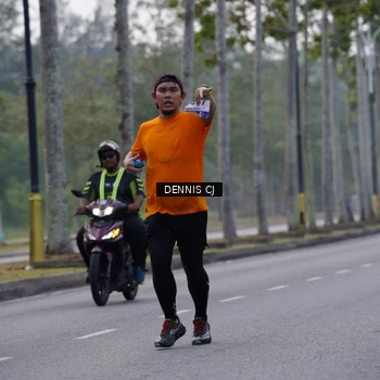 Runner Photo 8308893