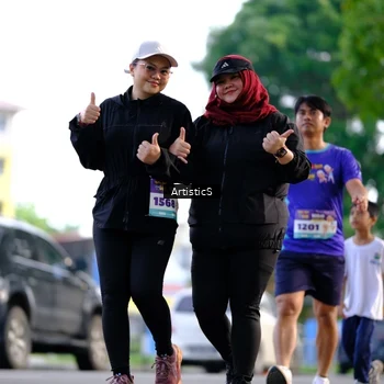Runner Photo 8308896