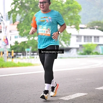 Runner Photo 8308904