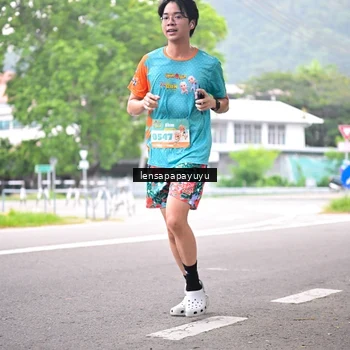 Runner Photo 8308908