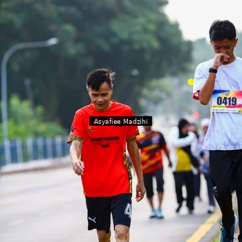 Runner Photo 8308923