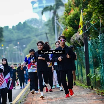 Runner Photo 8308936