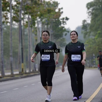 Runner Photo 8308945